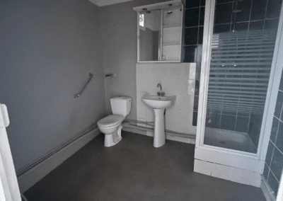 salle-de-bain-avant-studio-lovi